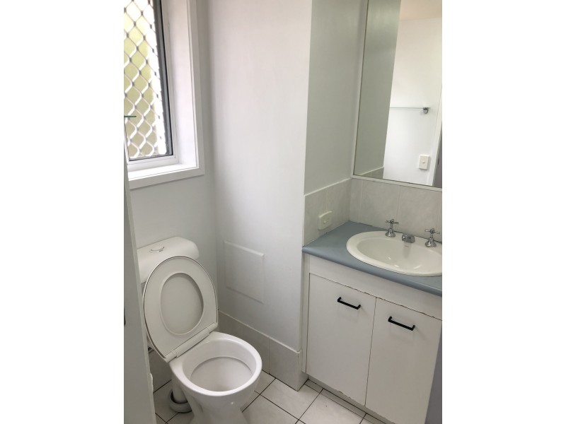 16-18 Lloyd Street, Southport QLD 4215