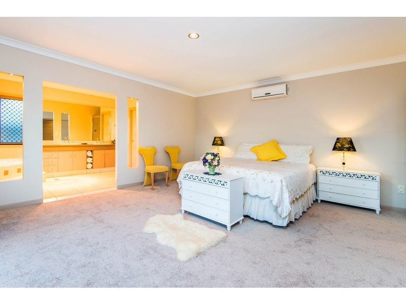 38 Craig Street, Wishart QLD 4122