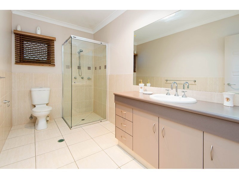 38 Craig Street, Wishart QLD 4122