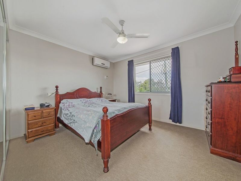 Hillcrest QLD 4118