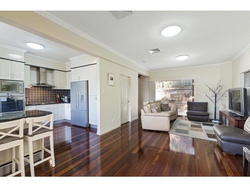 17 Challinor Street Auchenflower, Auchenflower QLD 4066
