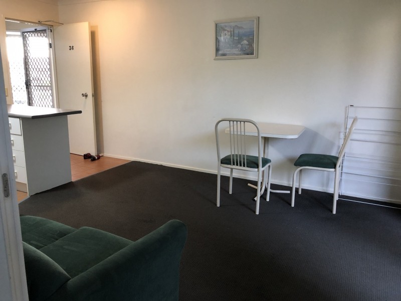 16 Lloyd Street, Southport QLD 4215