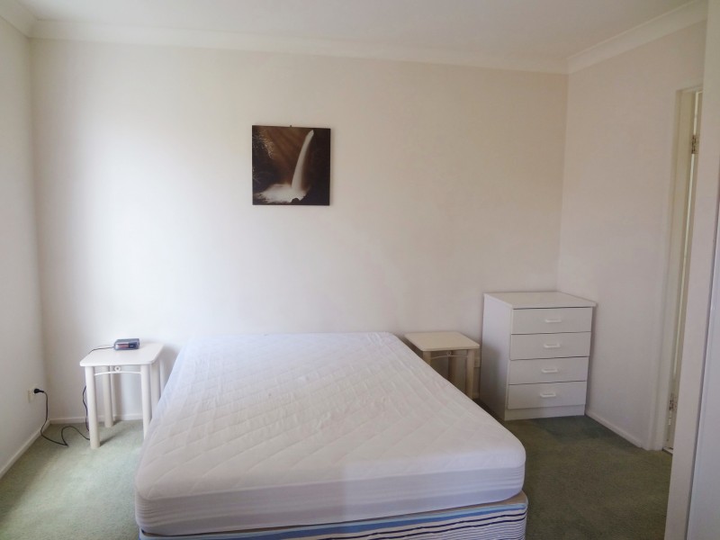 16 Lloyd Street, Southport QLD 4215