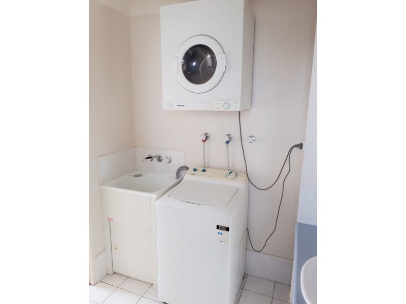 16 Lloyd Street, Southport QLD 4215