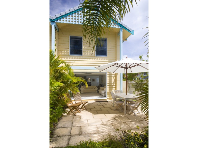 1 5 Barbados Crescent, Noosaville QLD 4566