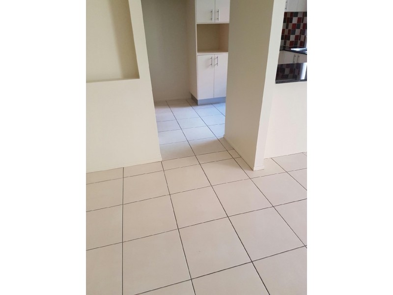 1/170 Whiting Street, Labrador QLD 4215