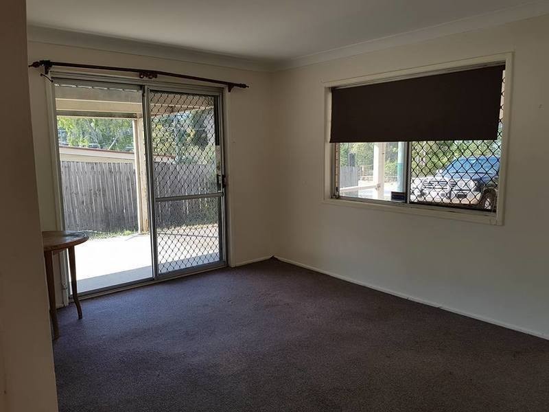16 Green Road, Regents Park QLD 4118