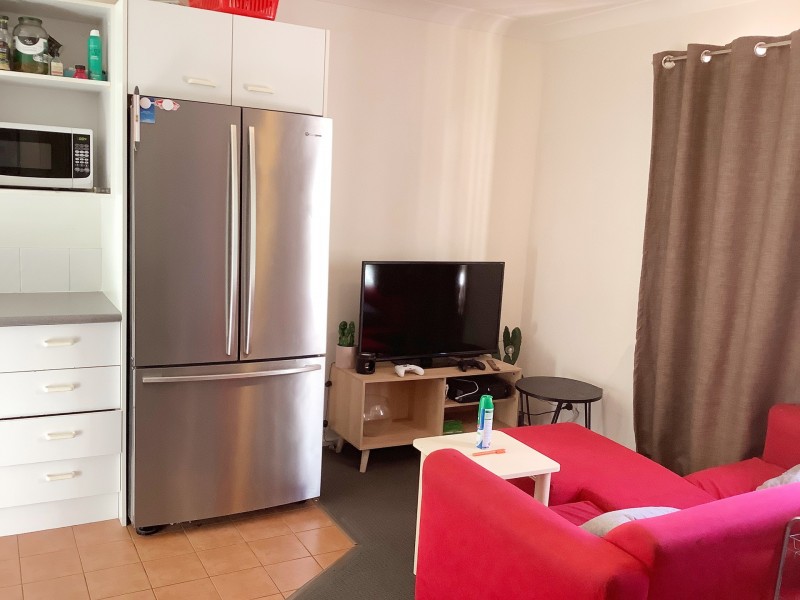 16 Lloyd Street, Southport QLD 4215