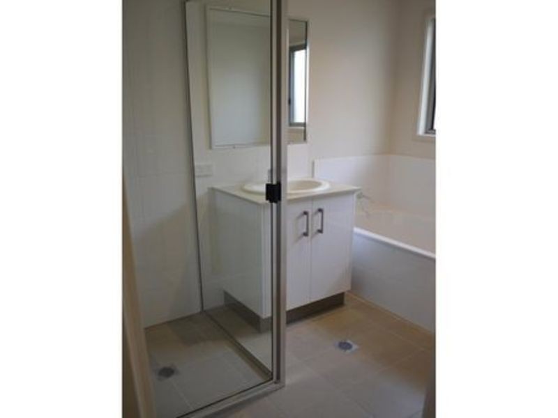 Milieu Estate 73 Centenary Drive North, Middlemount QLD 4746