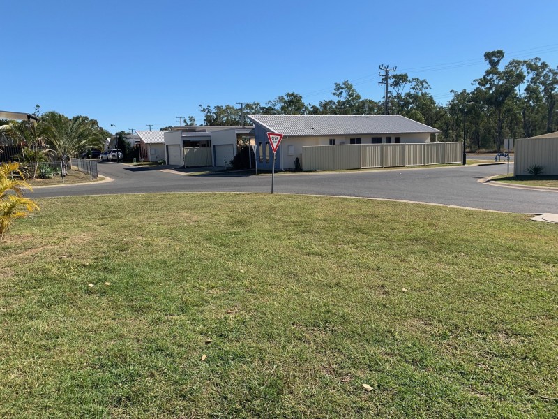 Milieu Estate 73 Centenary Drive North, Middlemount QLD 4746