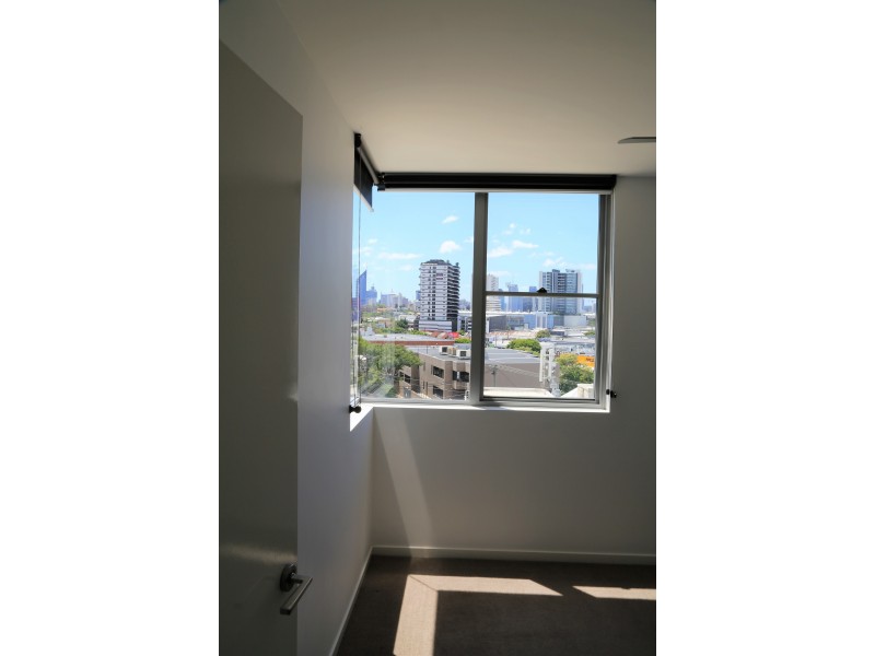 202/159 Logan road, Woolloongabba QLD 4102