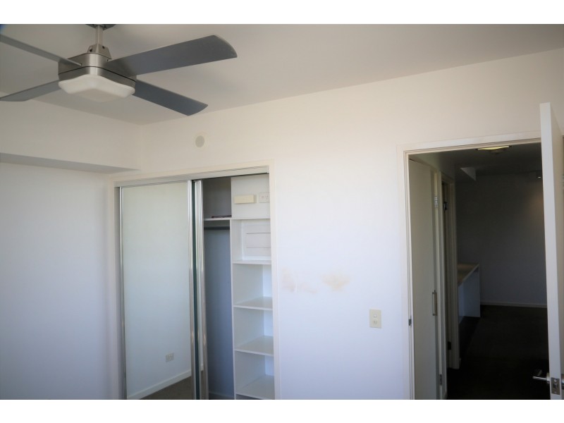 202/159 Logan road, Woolloongabba QLD 4102