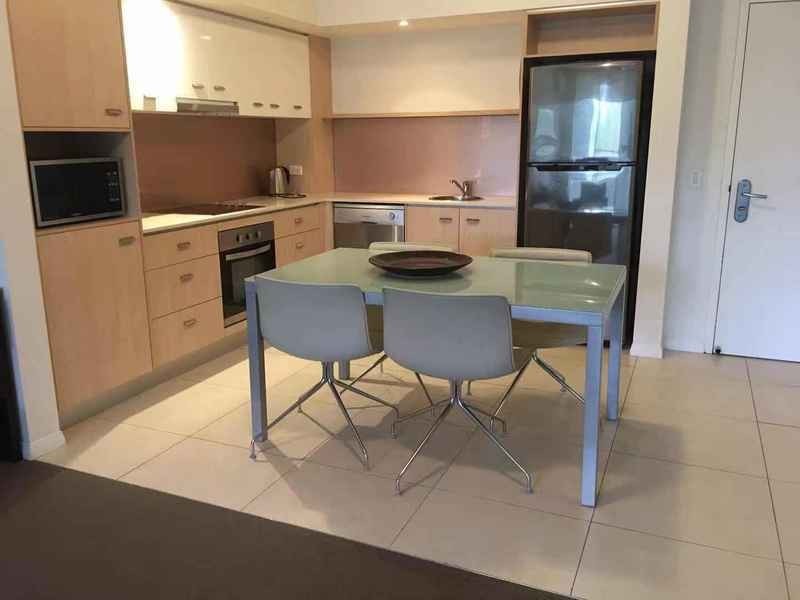 120/1-7 Moores Cres, Varsity Lakes QLD 4227