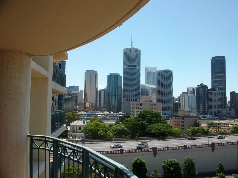 1 GOODWIN STREET, Kangaroo Point QLD 4169
