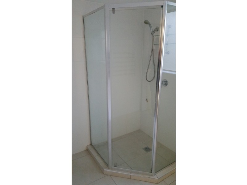 9/57 Worendo Street, Southport QLD 4215