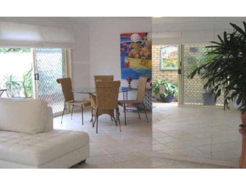 2/14 Ferny Fairway, Burleigh Heads QLD 4220