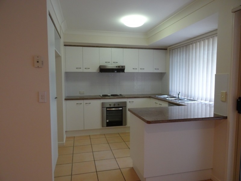 19 Harrow Place, Arundel QLD 4214
