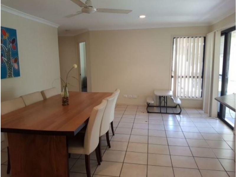 8 Tee Trees/Boulevard, Arundel QLD 4214