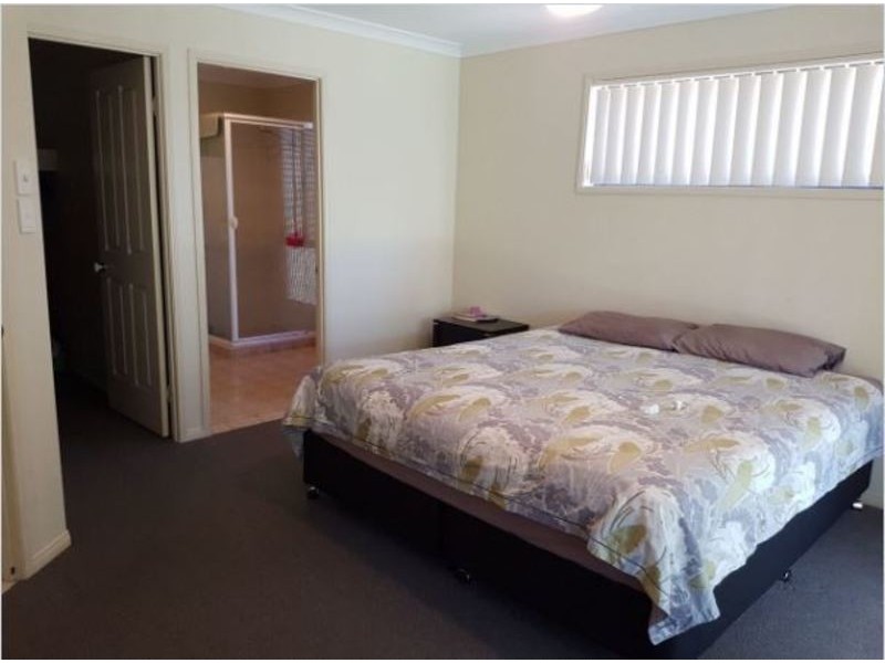 8 Tee Trees/Boulevard, Arundel QLD 4214