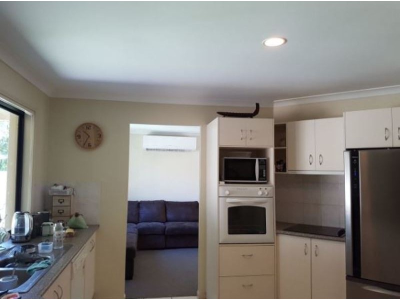 8 Tee Trees/Boulevard, Arundel QLD 4214