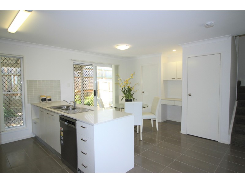 10 a SOVEREIGN PLACE, Algester QLD 4115