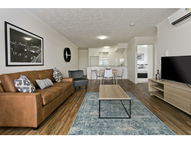 68/45 Regent street, Woolloongabba QLD 4102