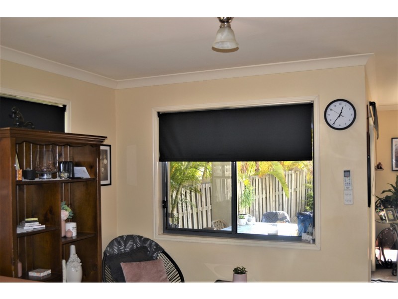 1-15 Santa Isobel Blvd, Pacific Pines QLD 4211