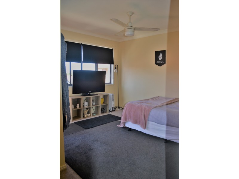 1-15 Santa Isobel Blvd, Pacific Pines QLD 4211