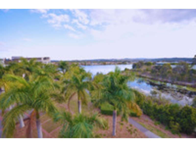 141/1-7 Moores Crescent, Varsity Lakes QLD 4227