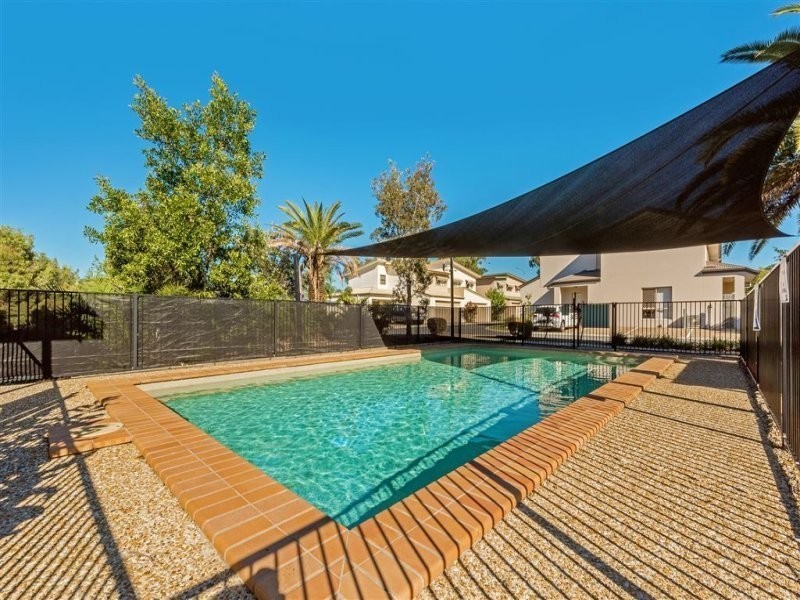 55/2 Weir Drive, Upper Coomera QLD 4209