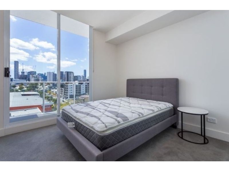 407/8 Bank Street, West End QLD 4101