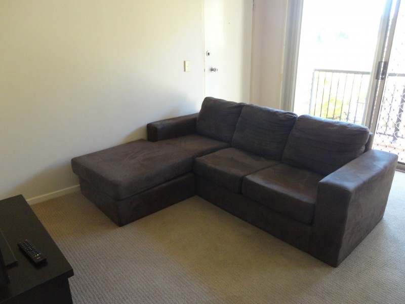 13/14 Spendelove Avenue, Southport QLD 4215