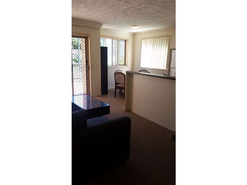 13/14 Spendelove Avenue, Southport QLD 4215