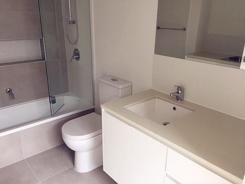 1 Summer Lne, Robina QLD 4226