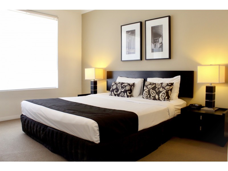 57/19 Lake Street, Varsity Lakes QLD 4227