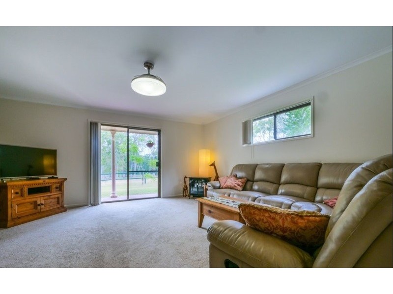 121 Olson Road, North Maclean QLD 4280