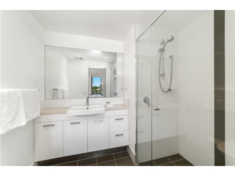 611/159 Logan road, Woolloongabba QLD 4102