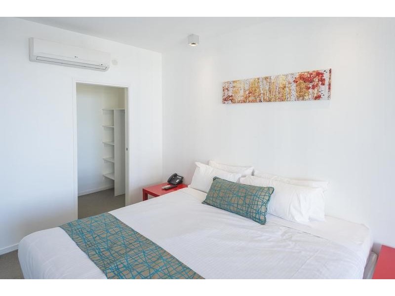 706/159 Logan road, Woolloongabba QLD 4102