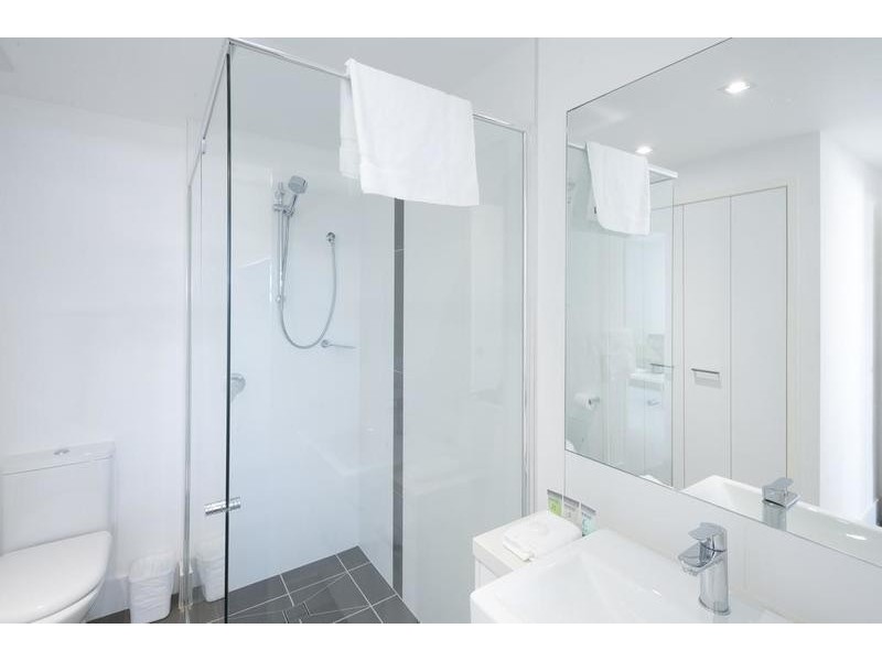 706/159 Logan road, Woolloongabba QLD 4102