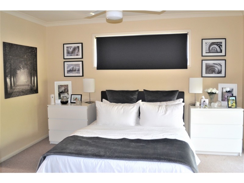 1-15 Santa Isobel Blvd, Pacific Pines QLD 4211