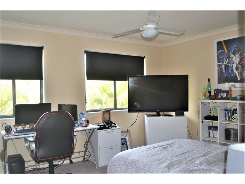 1-15 Santa Isobel Blvd, Pacific Pines QLD 4211