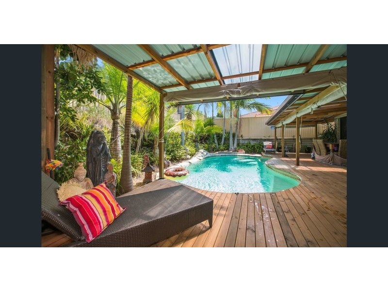 117 Crestwood Drive, Molendinar QLD 4214