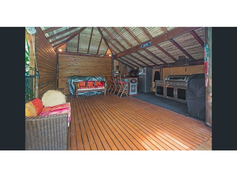 117 Crestwood Drive, Molendinar QLD 4214