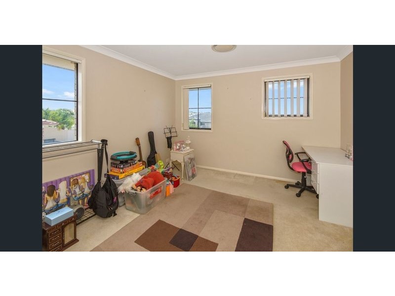 117 Crestwood Drive, Molendinar QLD 4214