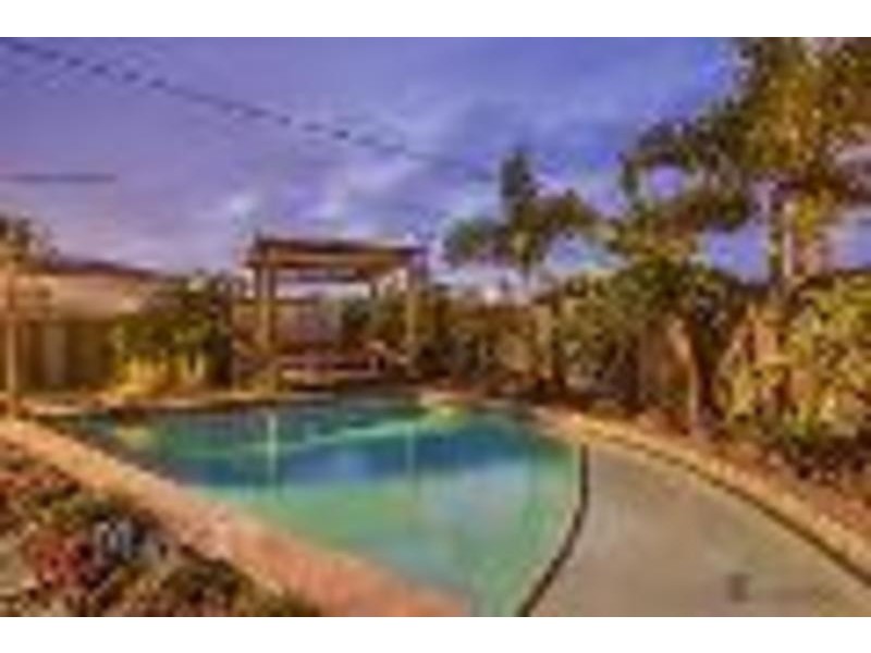 37 Surfers Avenue, Mermaid Waters QLD 4218