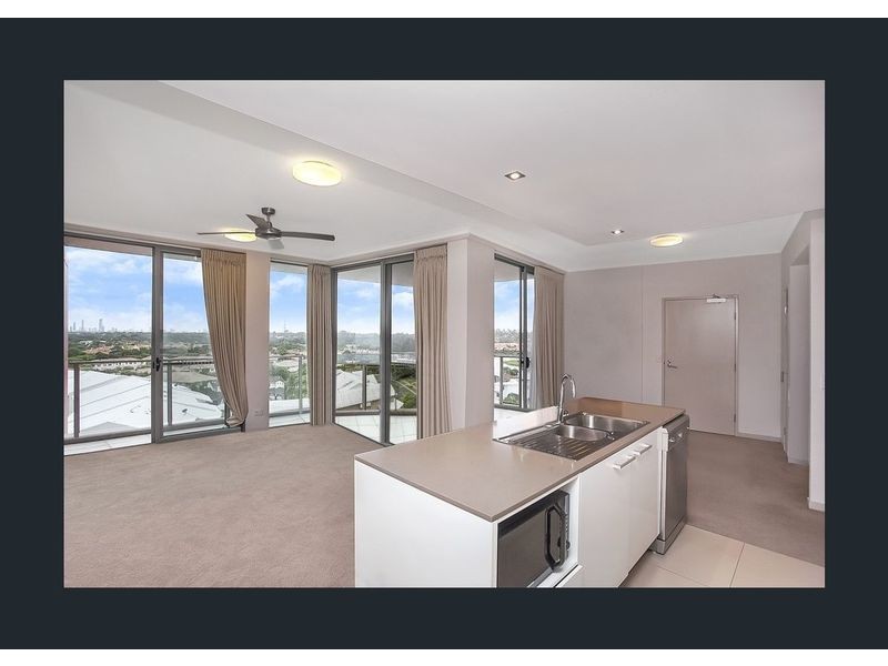 18E/129-133 Laver Drive, Robina QLD 4226