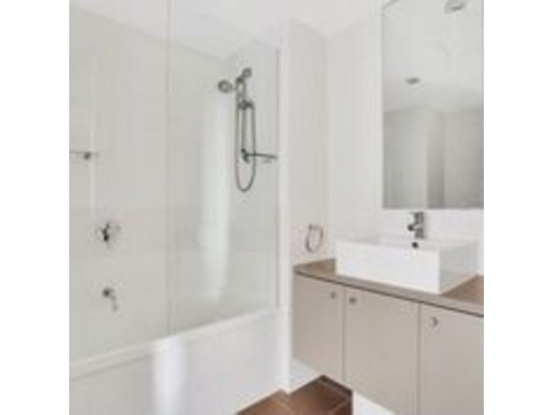 18E/129-133 Laver Drive, Robina QLD 4226