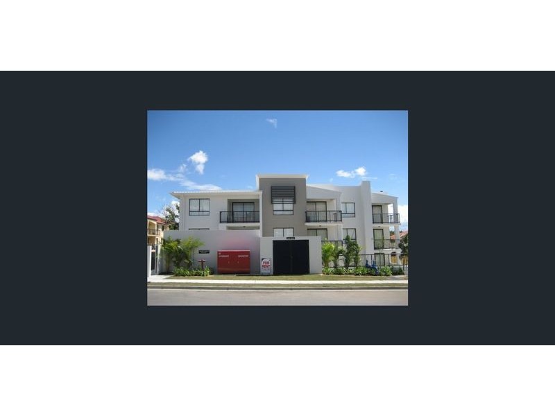 1/15 Lloyd Street, Southport QLD 4215
