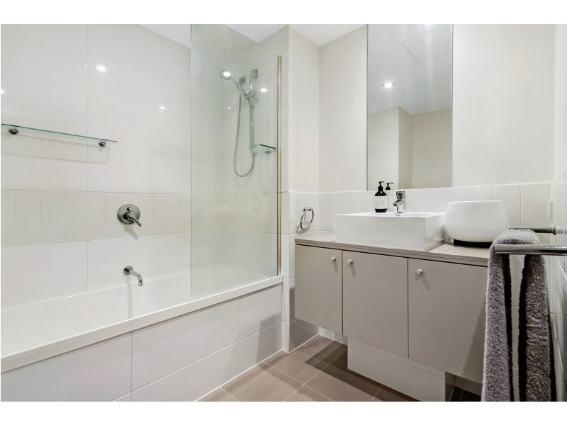 129-133 Laver Drive, Robina QLD 4226