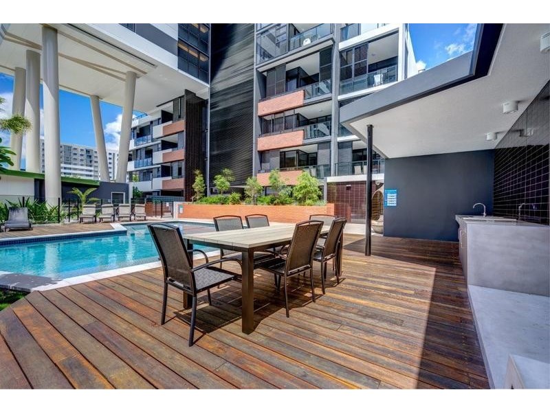 Fully Furnished 1 Bedroom Apartment/9 Edmondstone street, South Brisbane QLD 4101